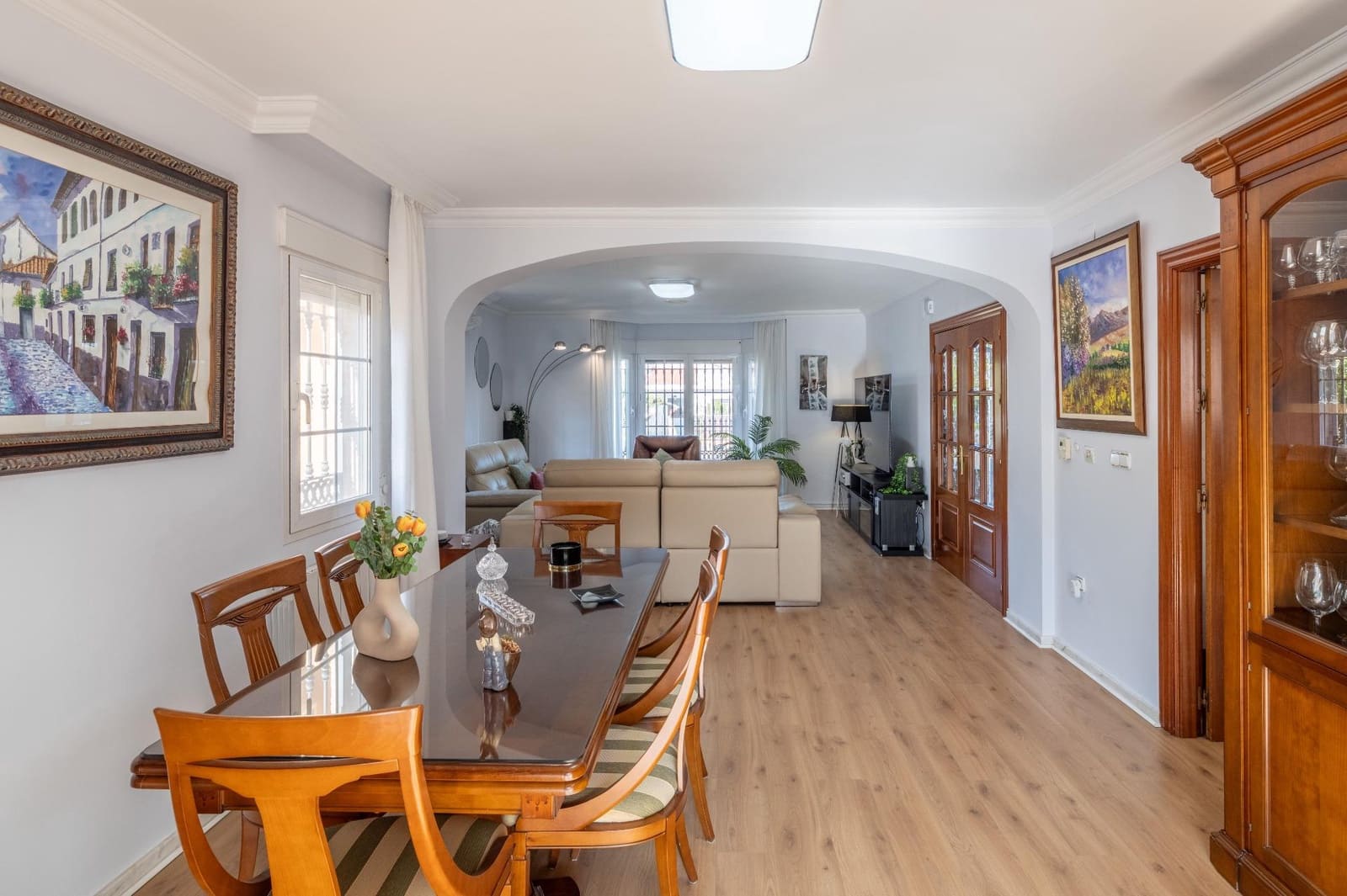 5 sypialnia Willa na sprzedaż w Gojar z basenem garażem - 539 000 € (Ref: 9466075)