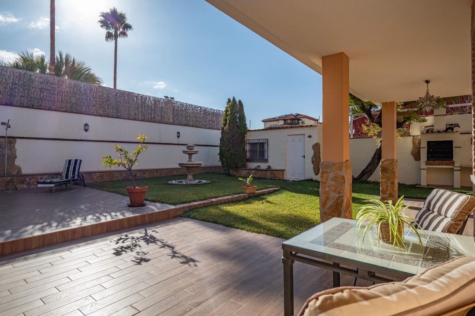 5 sypialnia Willa na sprzedaż w Gojar z basenem garażem - 539 000 € (Ref: 9466075)