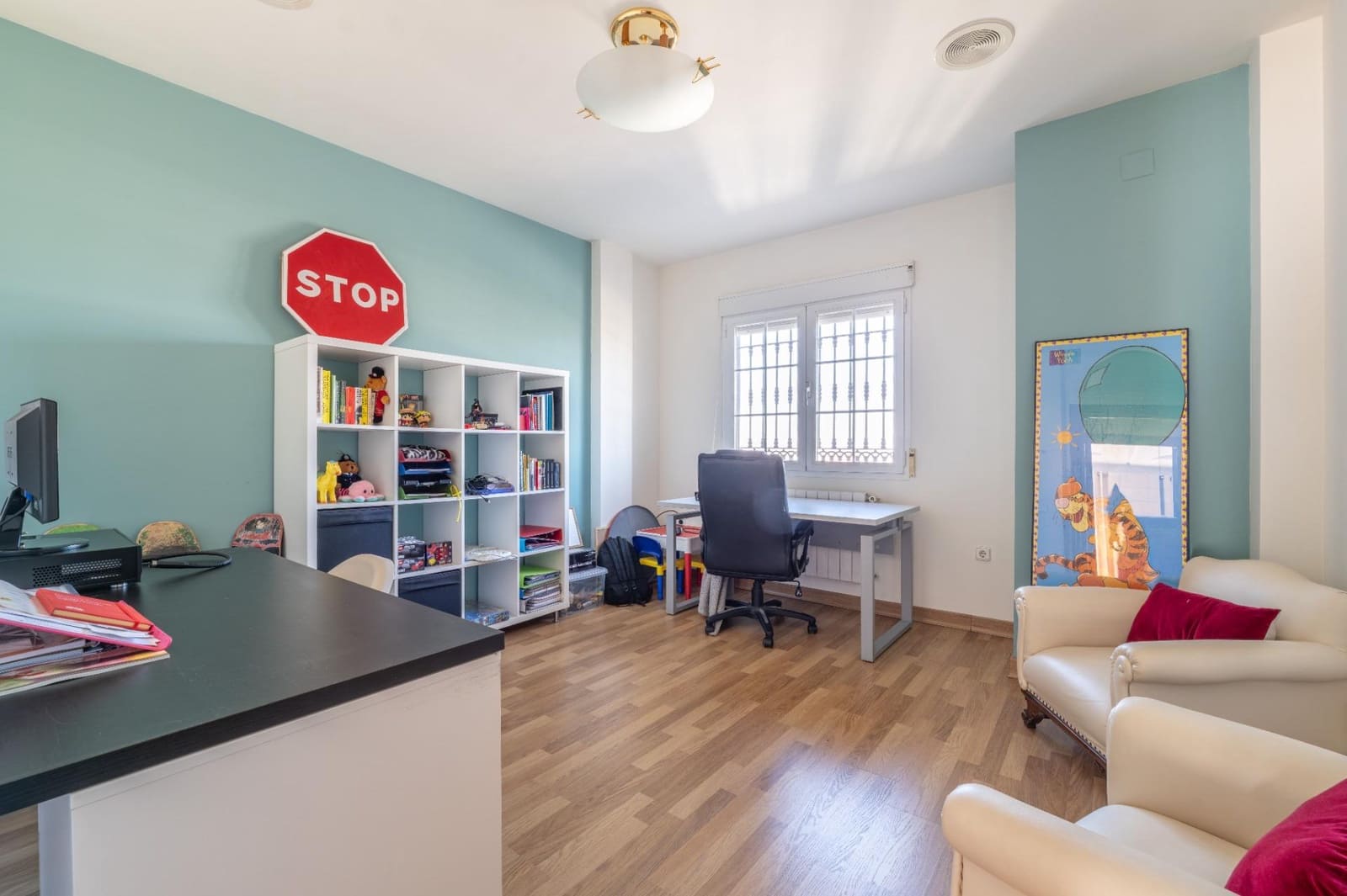 5 sypialnia Willa na sprzedaż w Gojar z basenem garażem - 539 000 € (Ref: 9466075)