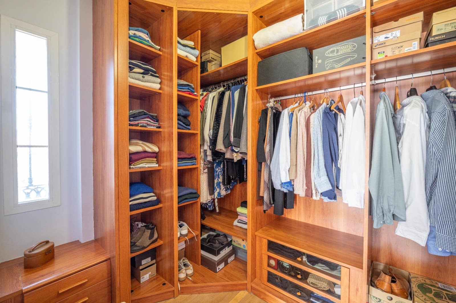 5 sypialnia Willa na sprzedaż w Gojar z basenem garażem - 539 000 € (Ref: 9466075)