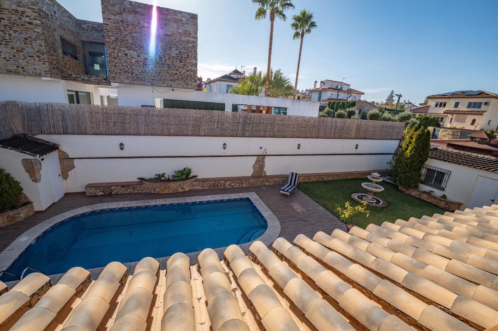 5 bedroom Villa for sale in Gojar with pool garage - € 539,000 (Ref: 9466075)