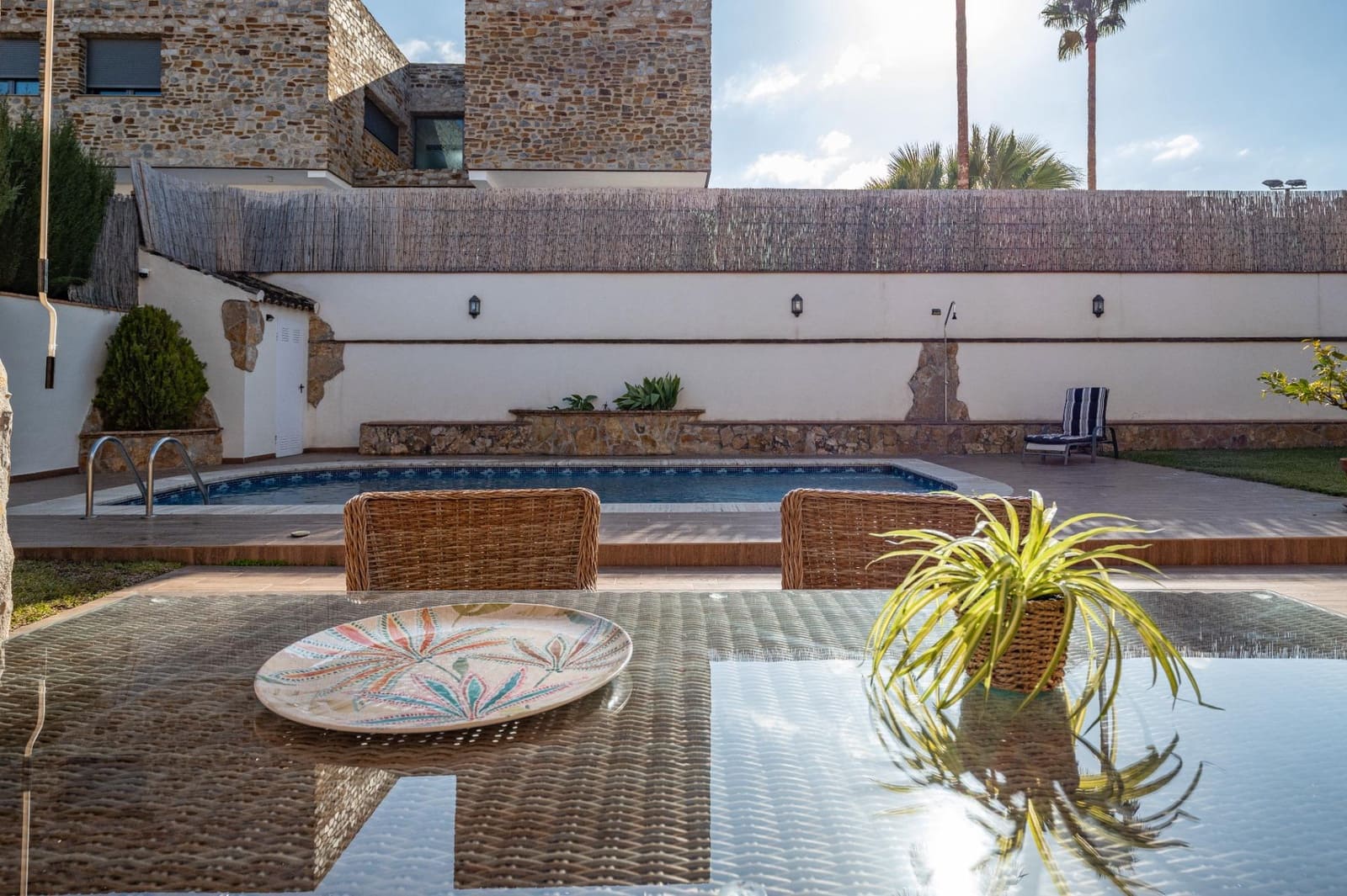 5 bedroom Villa for sale in Gojar with pool garage - € 539,000 (Ref: 9466075)