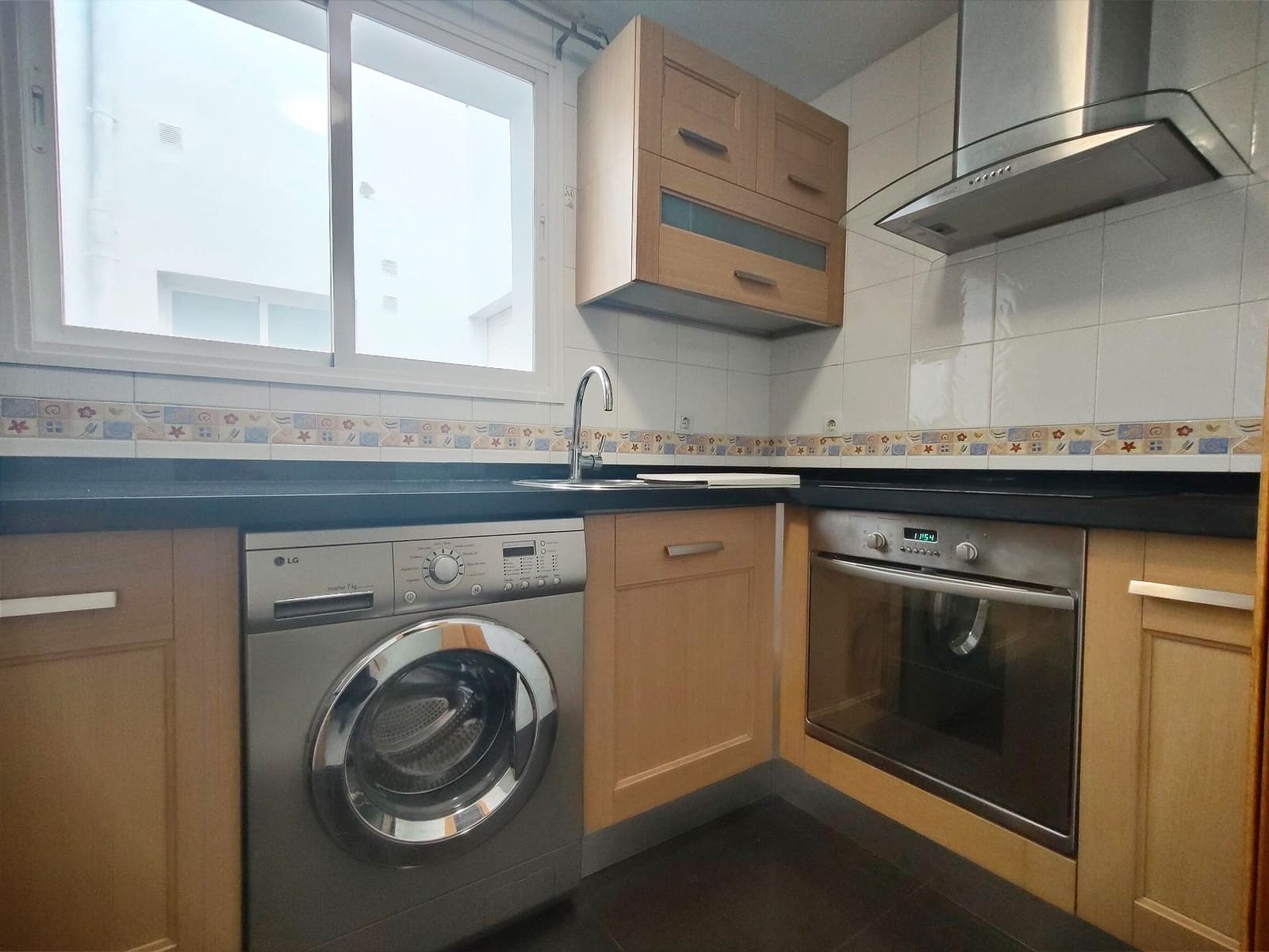 2 quarto Apartamento para arrendar em Churriana de la Vega com garagem - 700 € (Ref: 9474280)