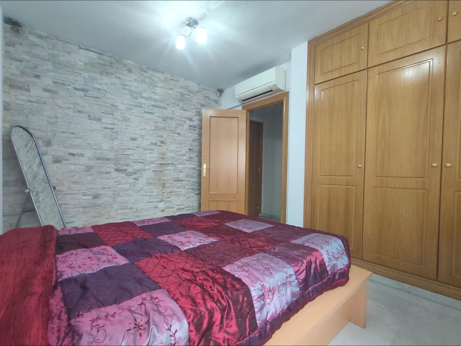 2 quarto Apartamento para arrendar em Churriana de la Vega com garagem - 700 € (Ref: 9474280)