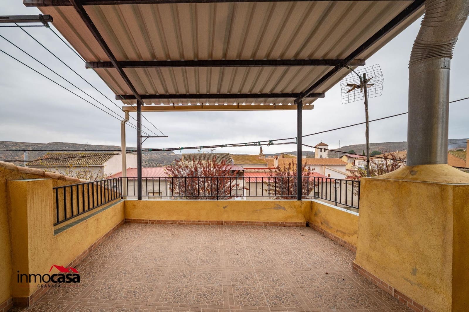 Casa de 2 habitaciones en Huélago en venta - 48.000 € (Ref: 9474973)