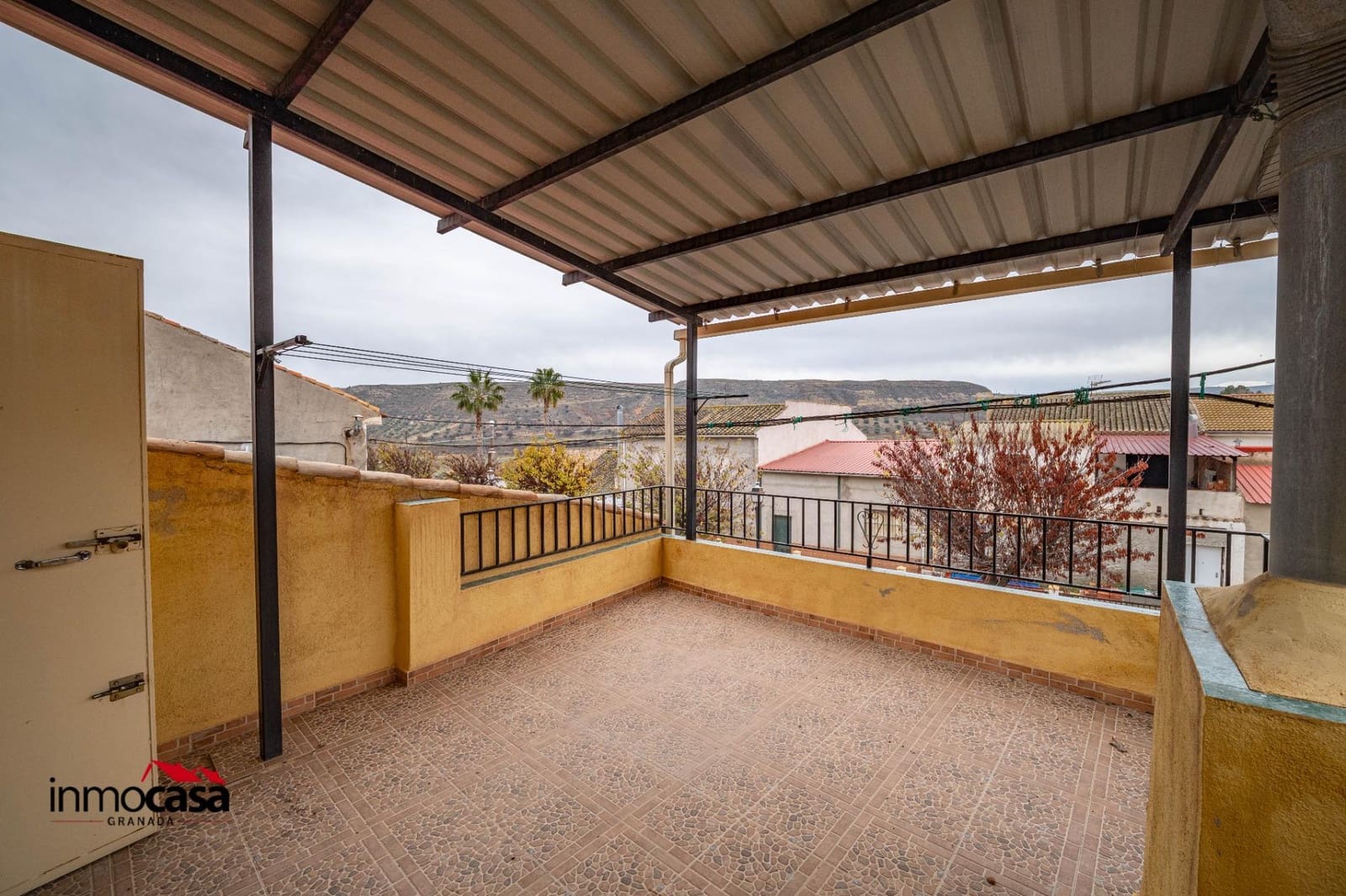 Casa de 2 habitaciones en Huélago en venta - 48.000 € (Ref: 9474973)