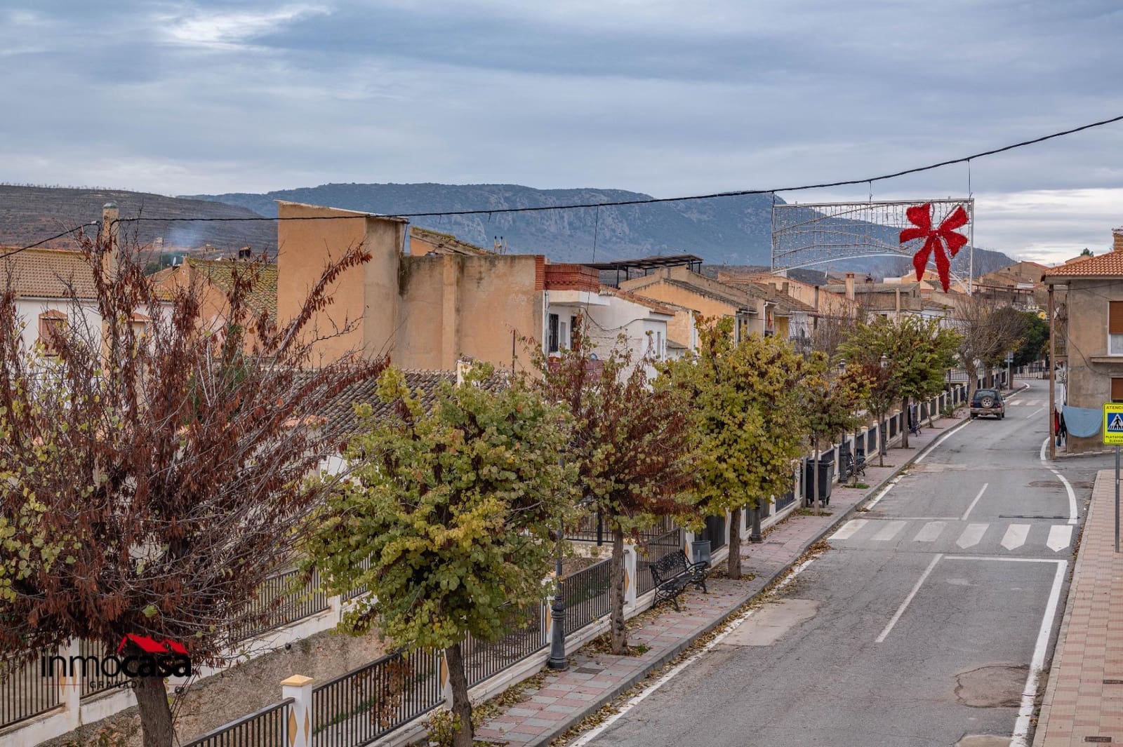 Casa de 2 habitaciones en Huélago en venta - 48.000 € (Ref: 9474973)