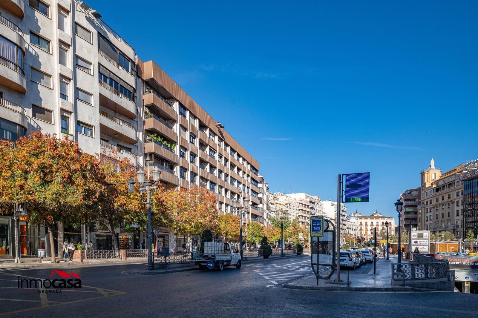 5 bedroom Flat for sale in Granada city - € 425,000 (Ref: 9476223)