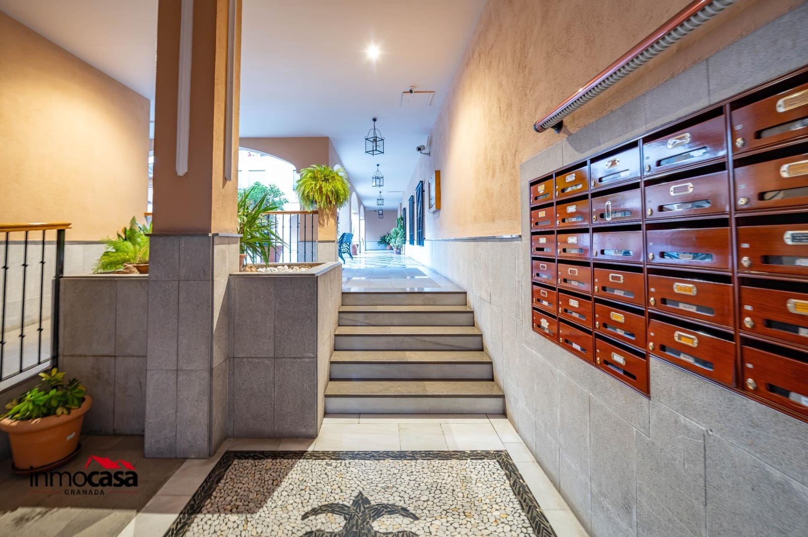 5 bedroom Flat for sale in Granada city - € 425,000 (Ref: 9476223)