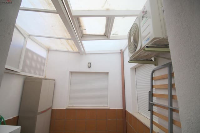 Piso de 2 habitaciones en Churriana de la Vega en alquiler - 525 € (Ref: 9482114)