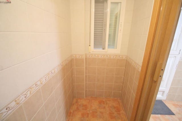 Piso de 2 habitaciones en Churriana de la Vega en alquiler - 525 € (Ref: 9482114)