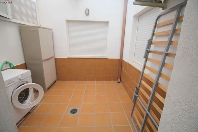 Piso de 2 habitaciones en Churriana de la Vega en alquiler - 525 € (Ref: 9482114)