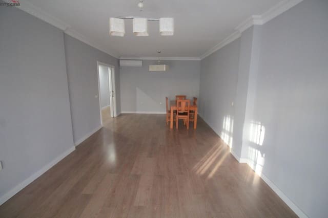 Piso de 2 habitaciones en Churriana de la Vega en alquiler - 525 € (Ref: 9482114)