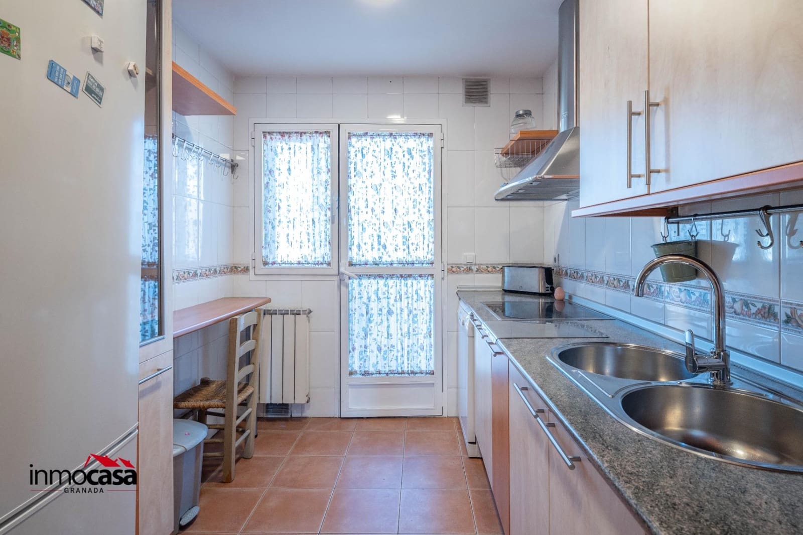 3 slaapkamer Flat te koop in Granada stad - € 260.000 (Ref: 9491591)