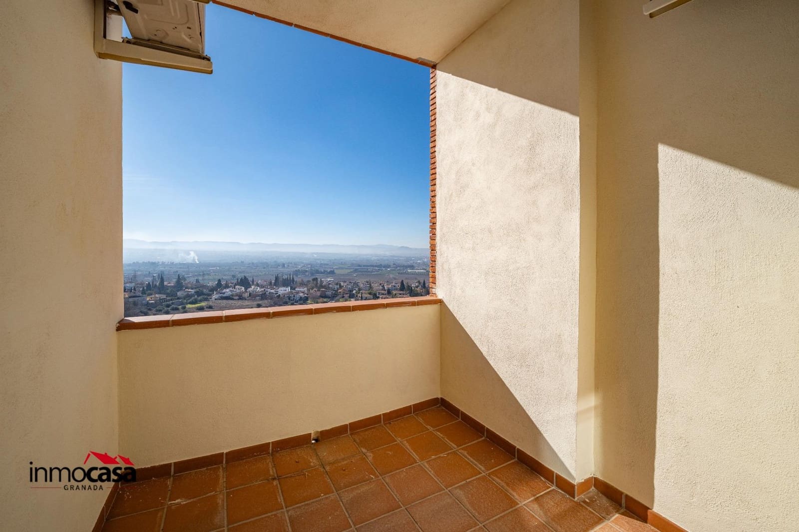 4 bedroom Terraced Villa for sale in Granada city with garage - € 489,000 (Ref: 9519114)
