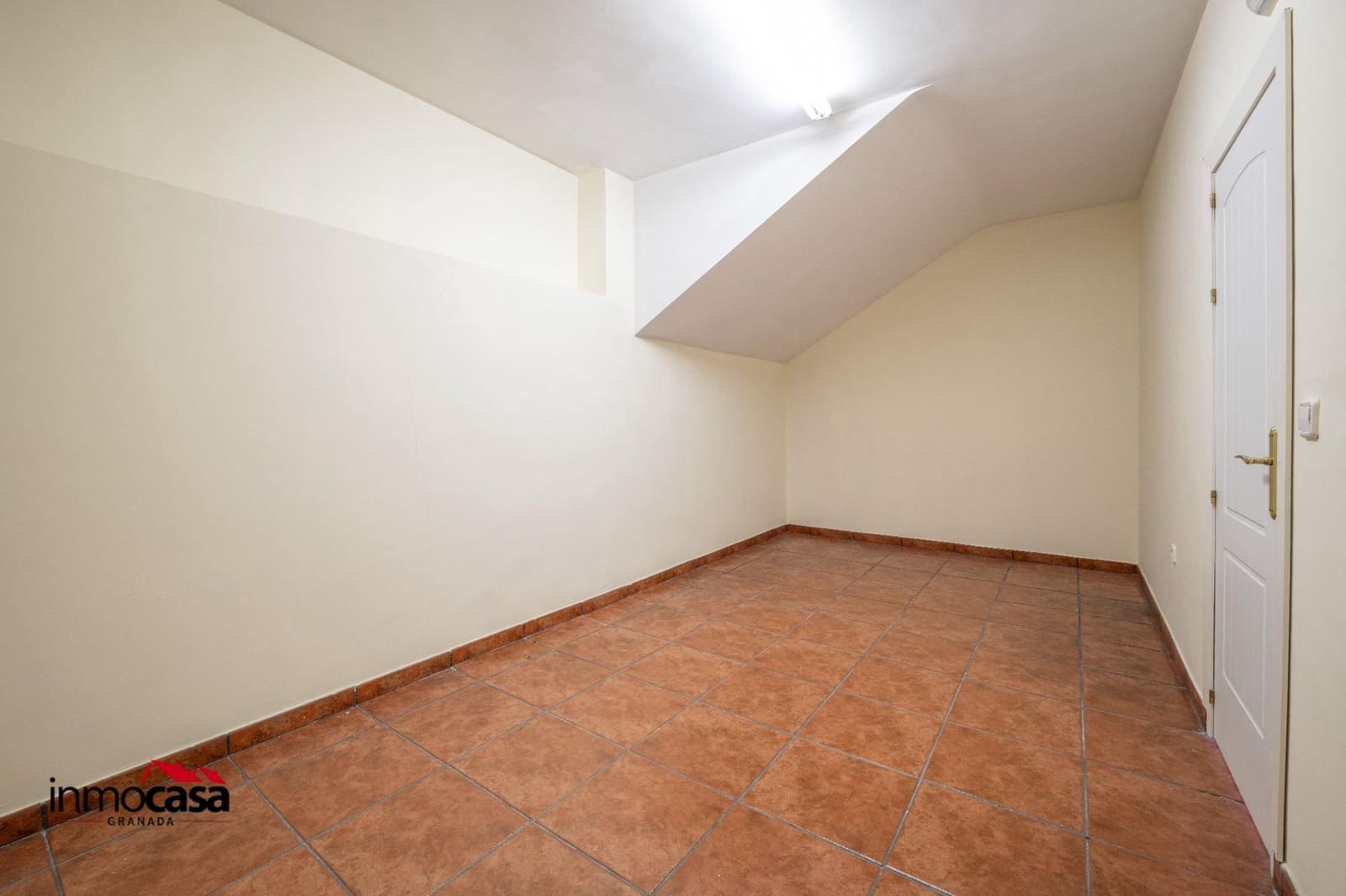 4 bedroom Terraced Villa for sale in Granada city with garage - € 489,000 (Ref: 9519114)