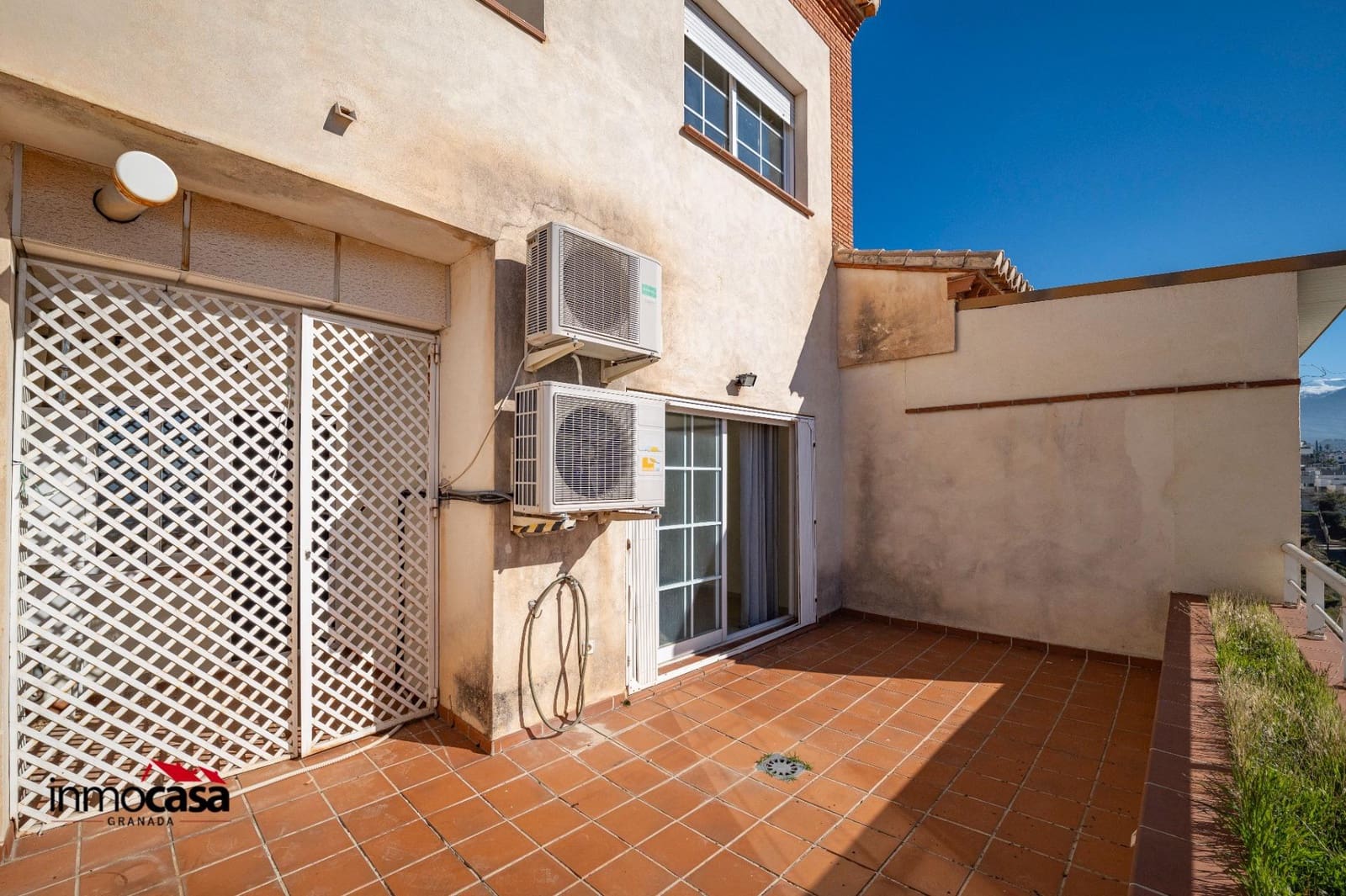 4 bedroom Terraced Villa for sale in Granada city with garage - € 489,000 (Ref: 9519114)