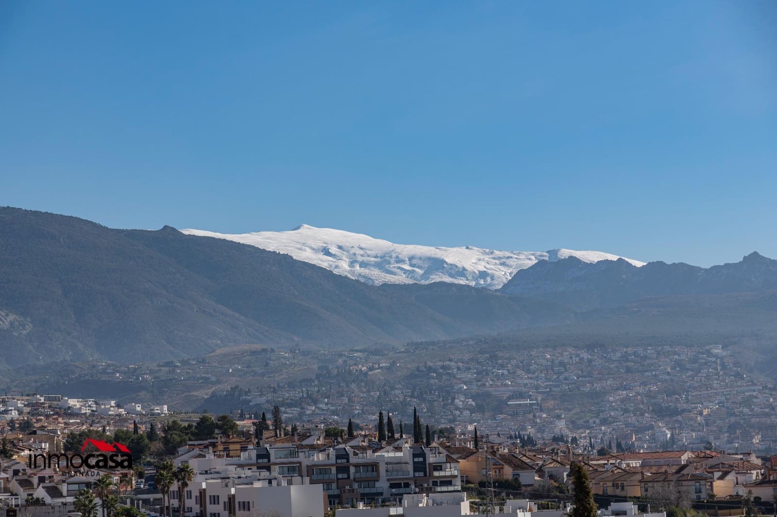 4 bedroom Terraced Villa for sale in Granada city with garage - € 489,000 (Ref: 9519114)