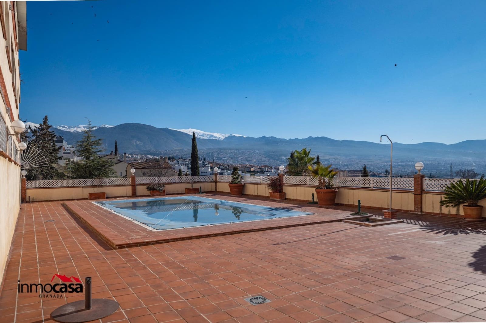 4 bedroom Terraced Villa for sale in Granada city with garage - € 489,000 (Ref: 9519114)
