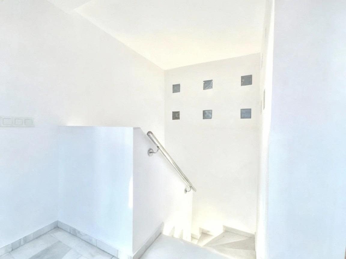 3 bedroom Apartment for sale in Armilla with garage - € 299,000 (Ref: 9524464)