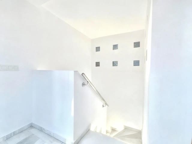 3 camera da letto Appartamento in vendita in Armilla con garage - 329.000 € (Rif: 9524464)