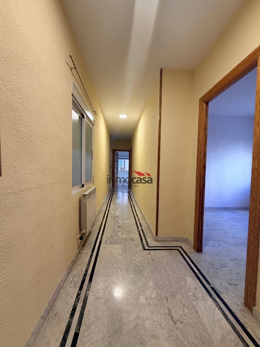 3 sypialnia Mieszkanie do wynajęcia w Miasto Grenada - 750 € (Ref: 9524465)