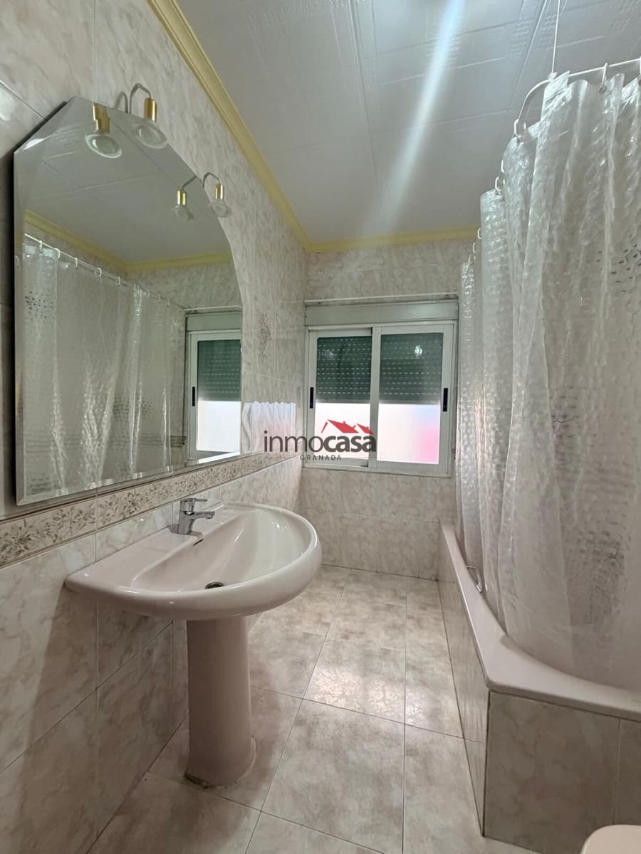 3 sypialnia Mieszkanie do wynajęcia w Miasto Grenada - 750 € (Ref: 9524465)