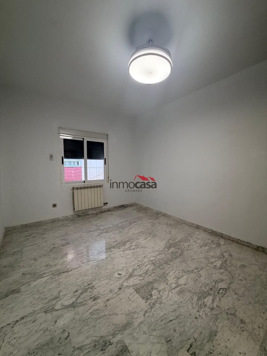 3 sypialnia Mieszkanie do wynajęcia w Miasto Grenada - 750 € (Ref: 9524465)