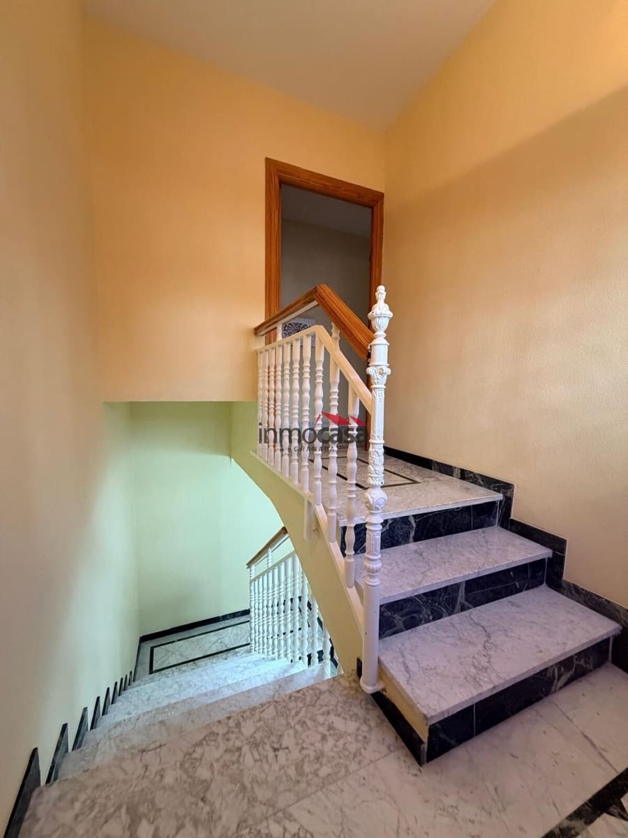 3 sypialnia Mieszkanie do wynajęcia w Miasto Grenada - 750 € (Ref: 9524465)