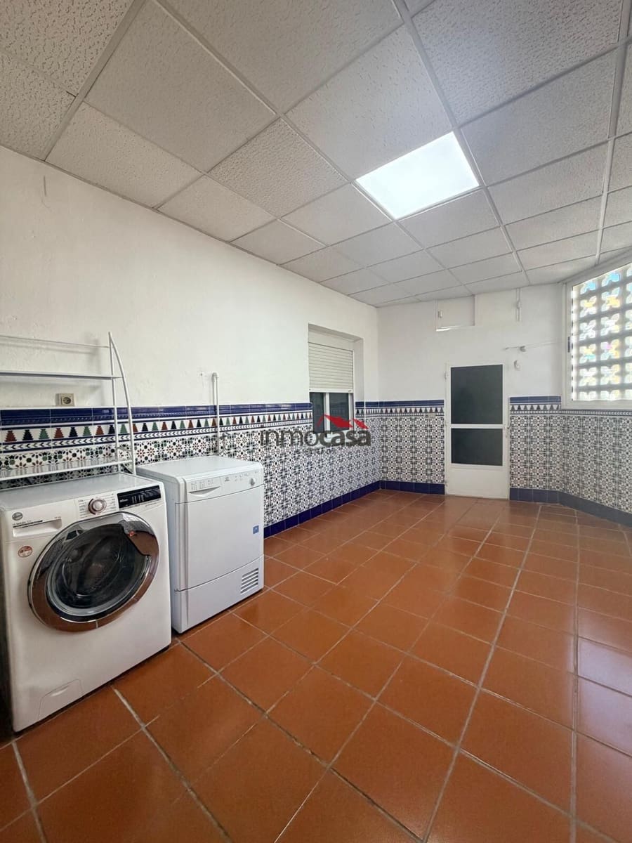 3 sypialnia Mieszkanie do wynajęcia w Miasto Grenada - 750 € (Ref: 9524465)