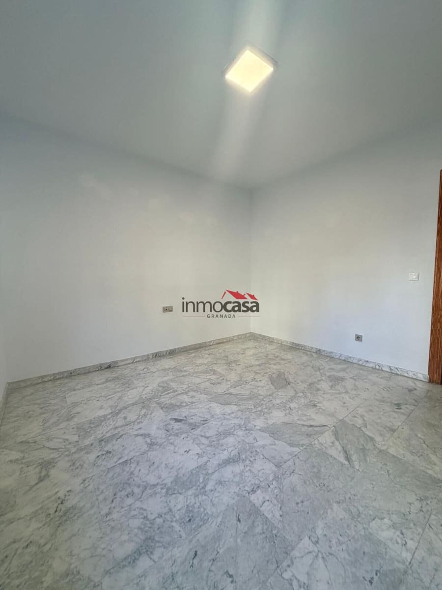 3 sypialnia Mieszkanie do wynajęcia w Miasto Grenada - 750 € (Ref: 9524465)