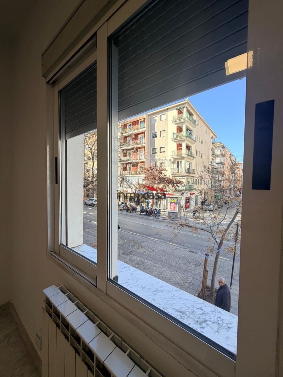 3 sypialnia Mieszkanie do wynajęcia w Miasto Grenada - 750 € (Ref: 9524465)