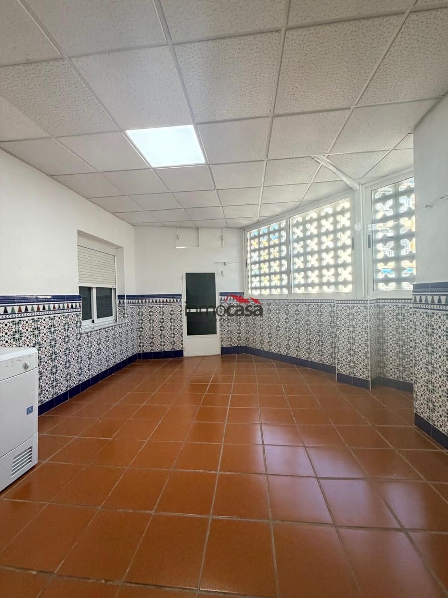 3 sypialnia Mieszkanie do wynajęcia w Miasto Grenada - 750 € (Ref: 9524465)