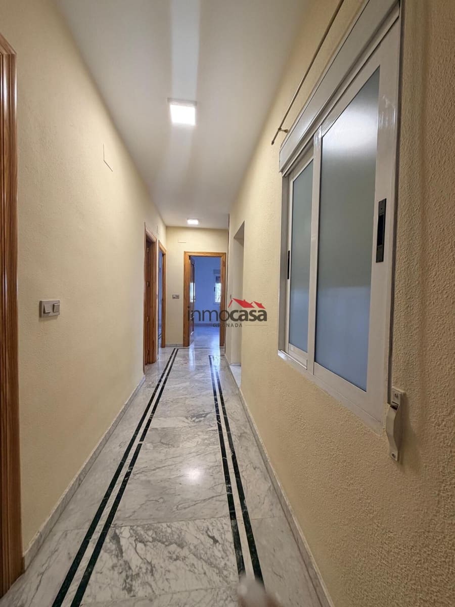 3 sypialnia Mieszkanie do wynajęcia w Miasto Grenada - 750 € (Ref: 9524465)