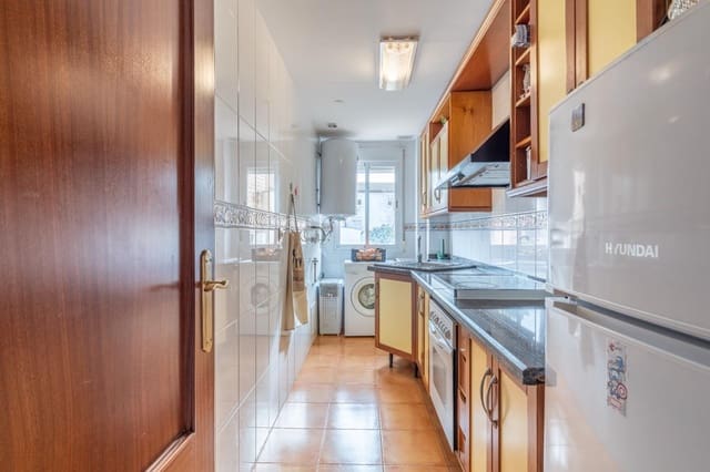 Piso de 2 habitaciones en Huétor Vega en venta con garaje - 178.000 € (Ref: 9524466)