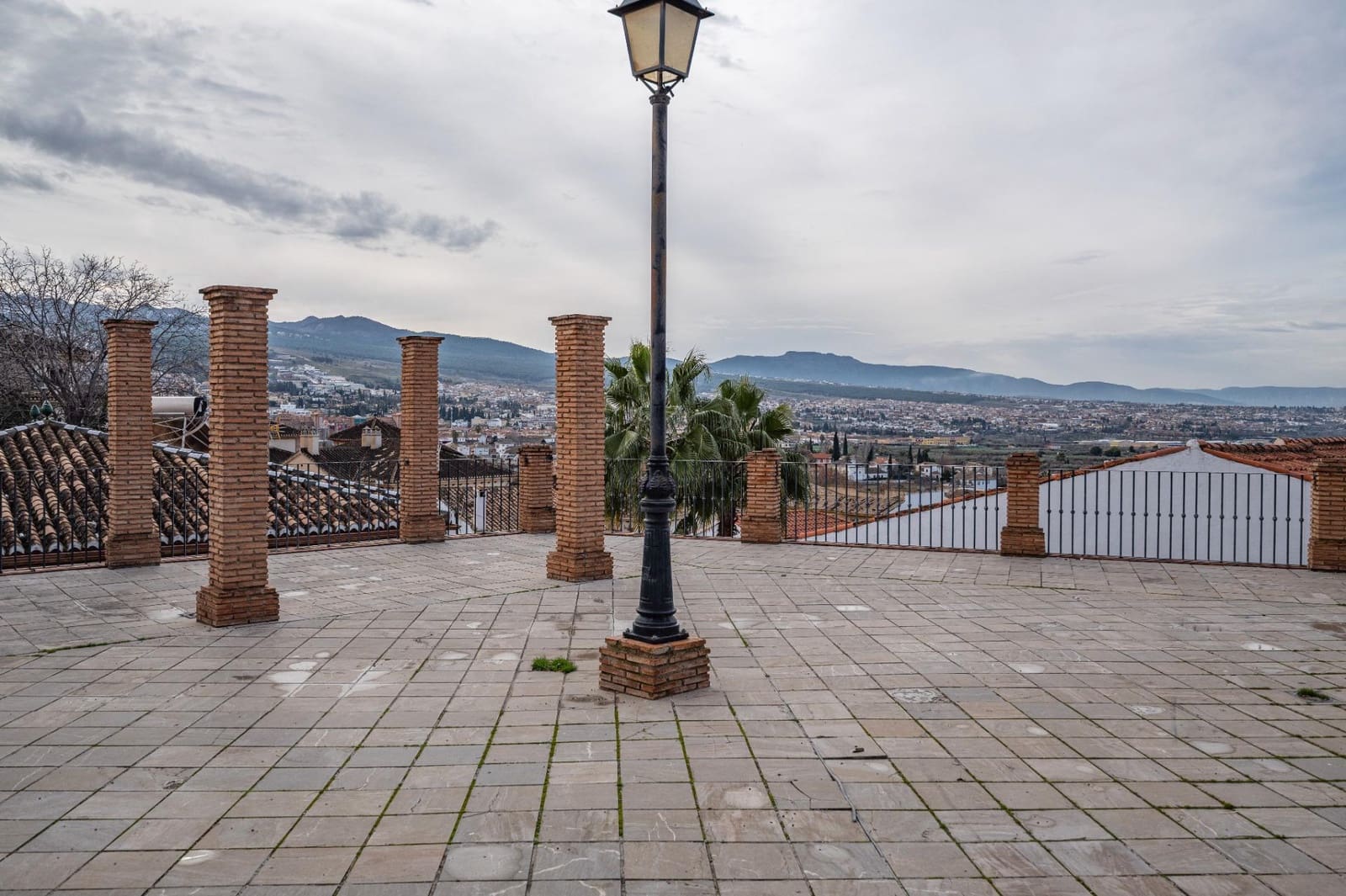 Piso de 2 habitaciones en Huétor Vega en venta con garaje - 178.000 € (Ref: 9524466)