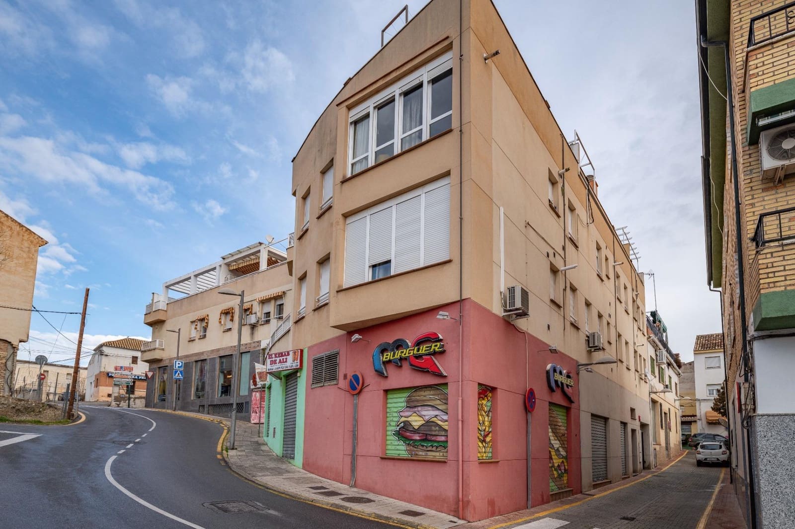 Piso de 2 habitaciones en Huétor Vega en venta con garaje - 178.000 € (Ref: 9524466)