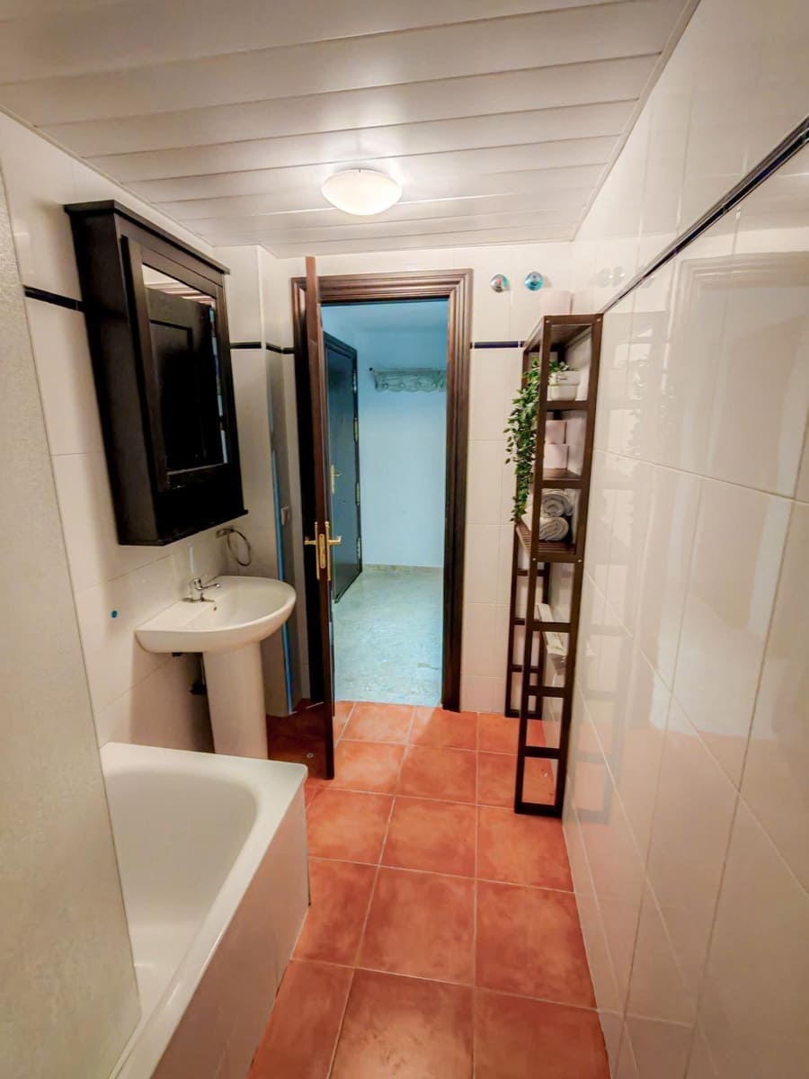 Apartamento de 3 habitaciones en La Zubia en venta con piscina garaje - 190.000 € (Ref: 9524467)