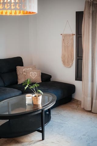 Apartamento de 3 habitaciones en La Zubia en venta con piscina garaje - 190.000 € (Ref: 9524467)