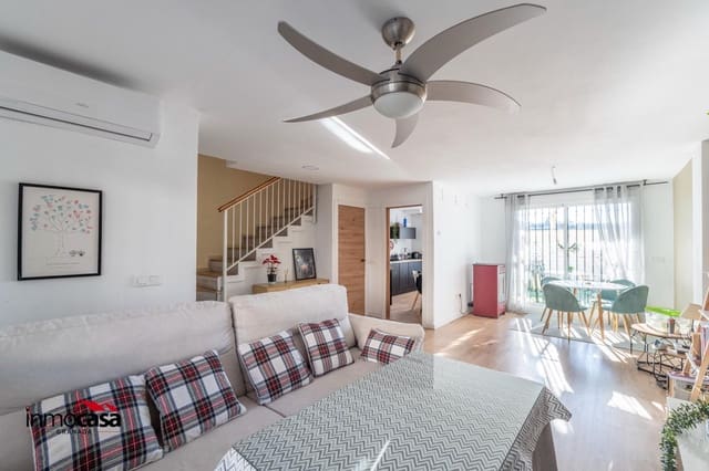 4 slaapkamer Rijtjeshuis te koop in Alhendín met garage - € 260.000 (Ref: 9530895)