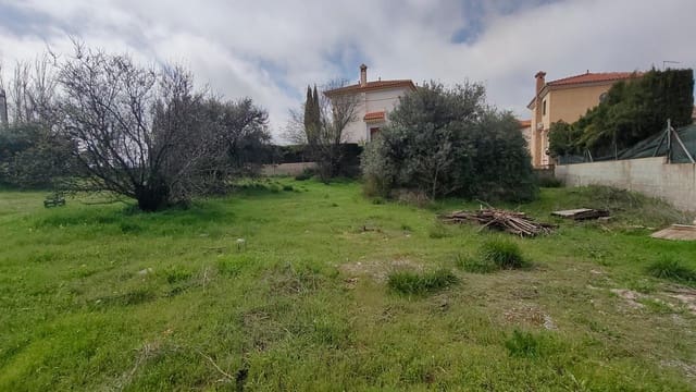 Działka budowlana na sprzedaż w Cúllar Vega - 100 000 € (Ref: 9533883)