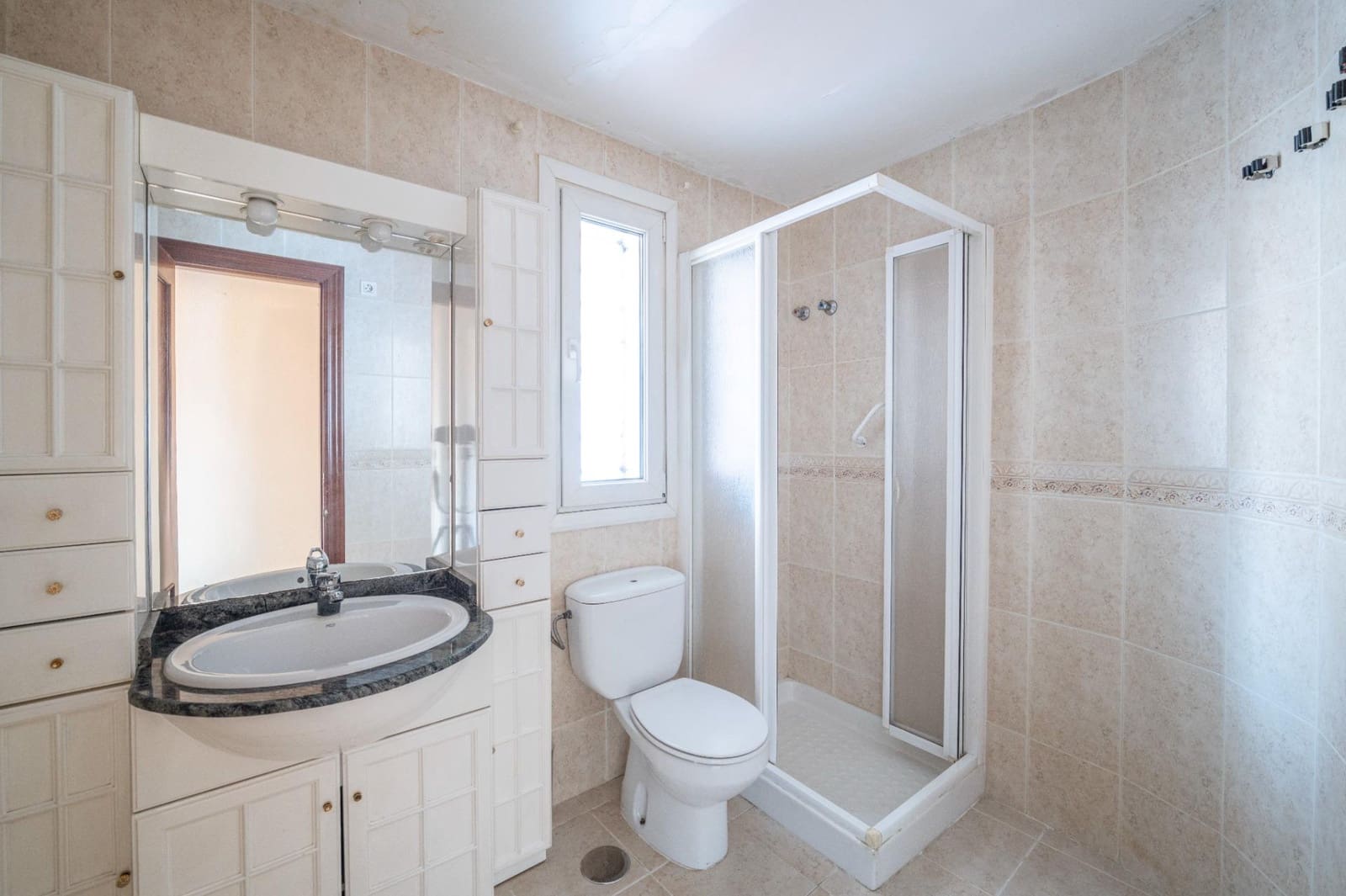 2 quarto Apartamento para venda em Las Gabias com garagem - 119 000 € (Ref: 9536300)