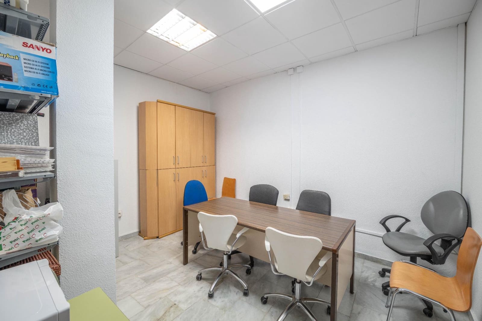 7 soverom Kommersiell til salgs i Granada by - € 399 000 (Ref: 9536301)