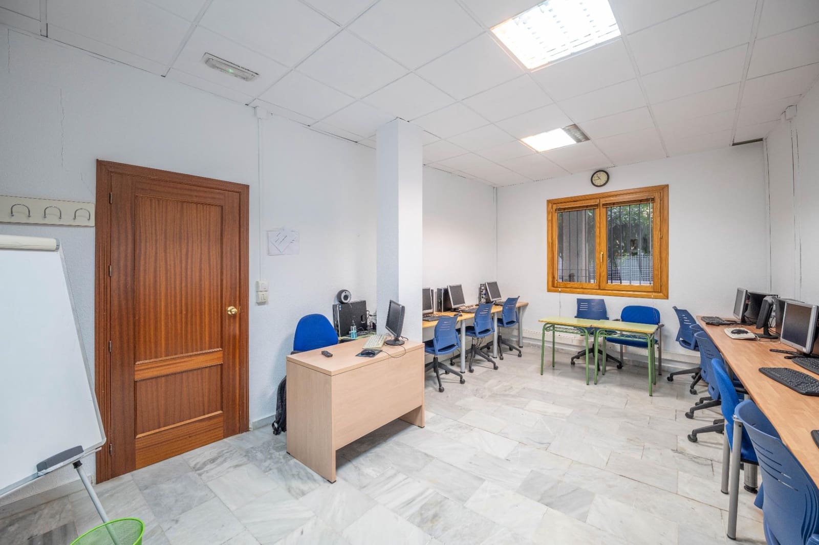 7 soverom Kommersiell til salgs i Granada by - € 399 000 (Ref: 9536301)