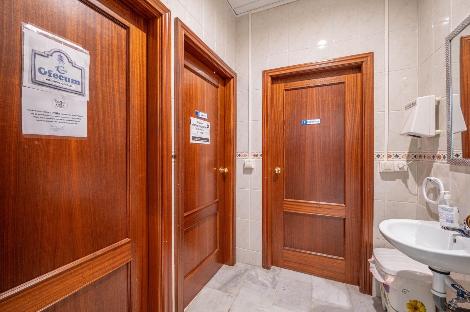 7 soverom Kommersiell til salgs i Granada by - € 399 000 (Ref: 9536301)