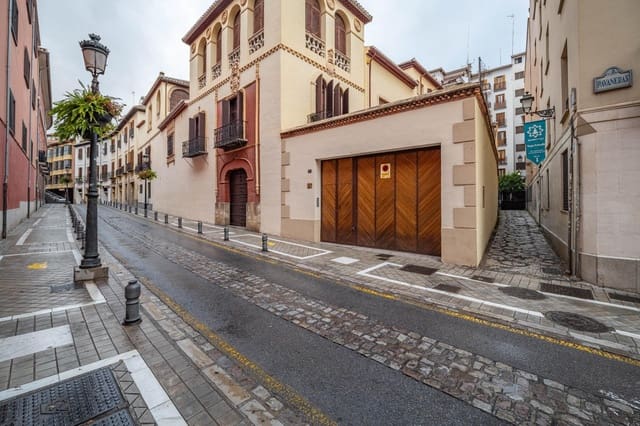 7 soverom Kommersiell til salgs i San Matías - Realejo, Granada by - € 399 000 (Ref: 9536301)