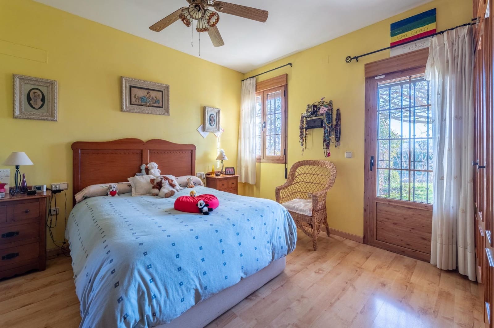 5 soveværelse Villa til salg i Baza med garage - € 350.000 (Ref: 9543796)