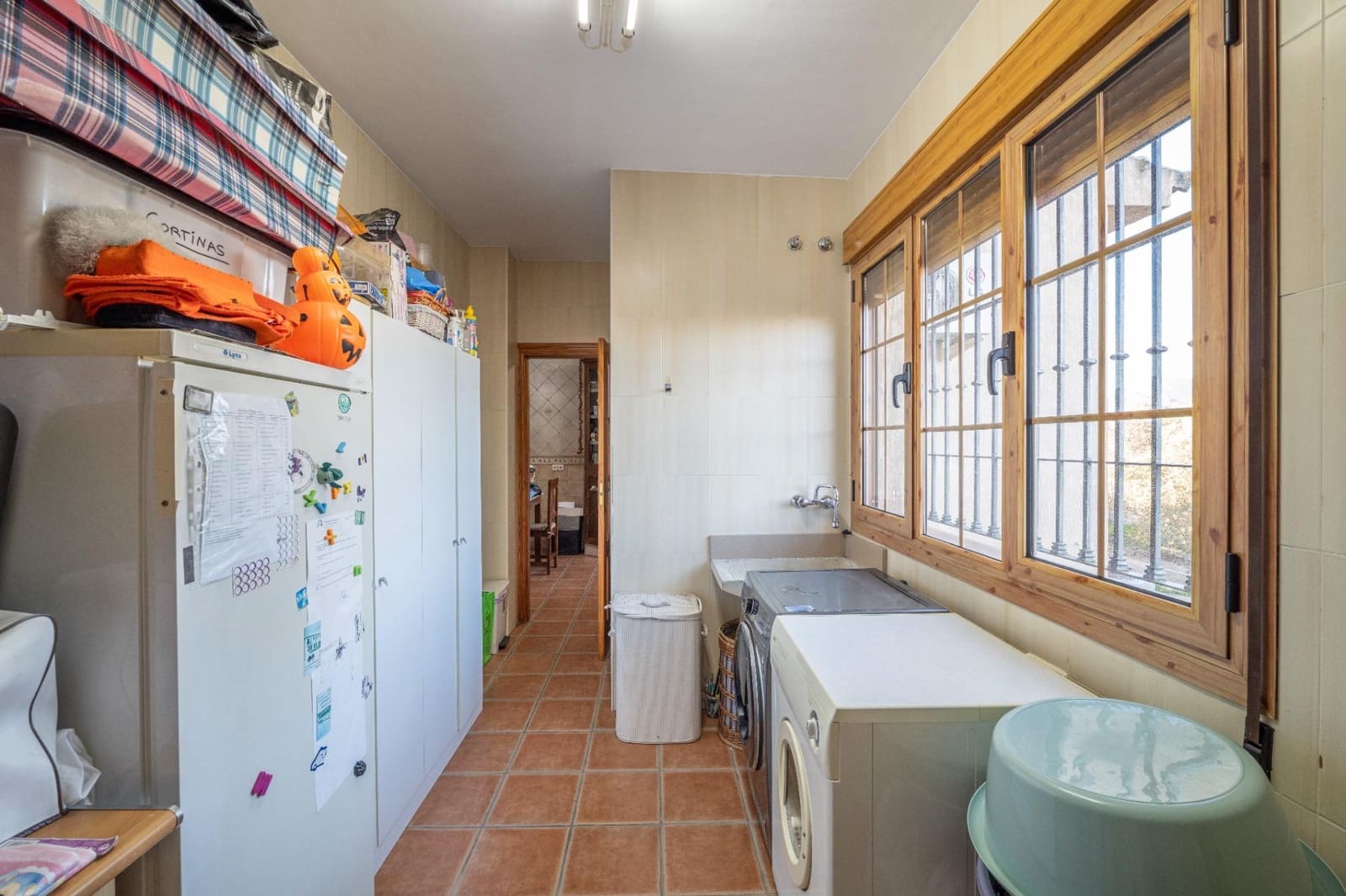 5 soveværelse Villa til salg i Baza med garage - € 350.000 (Ref: 9543796)