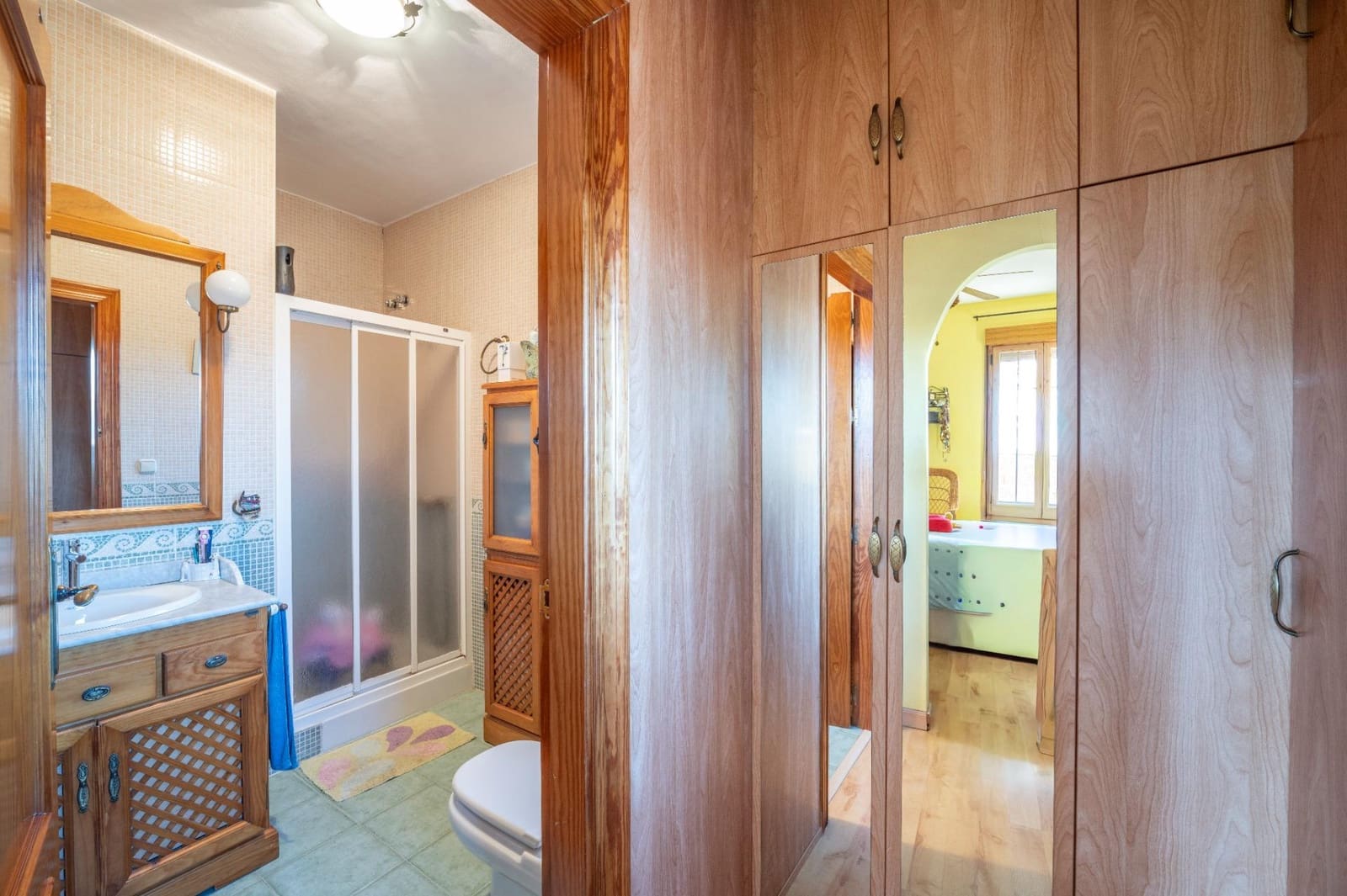 5 soveværelse Villa til salg i Baza med garage - € 350.000 (Ref: 9543796)