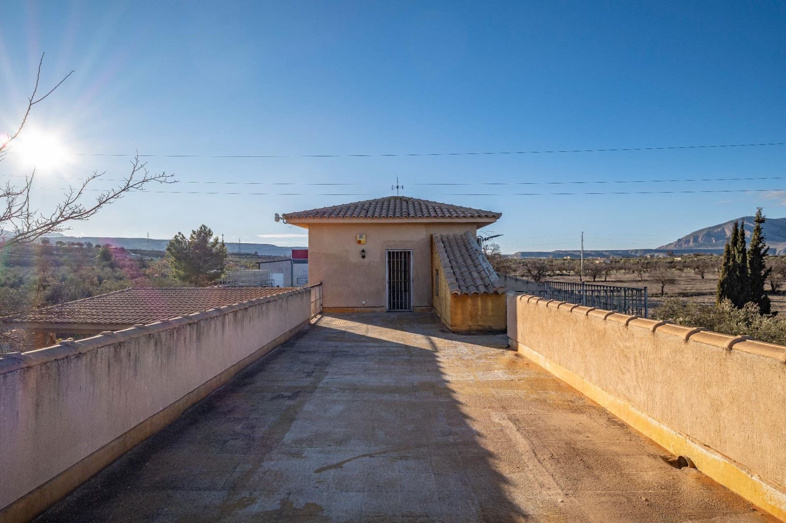 5 soveværelse Villa til salg i Baza med garage - € 350.000 (Ref: 9543796)